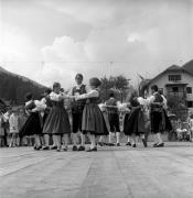 danza (Positivo) di Foto Elisabeth Fuchs-Hauffen, Überlingen/Bodensee,Fuchs-Hauffen, Elisabeth (1968/05/01 - 1968/05/31)