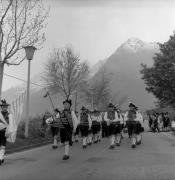 banda musicale (Positivo) di Foto Elisabeth Fuchs-Hauffen, Überlingen/Bodensee,Fuchs-Hauffen, Elisabeth (1970/05/01 - 1970/05/31)