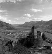 Schloss Tirol (Positivo) di Foto Elisabeth Fuchs-Hauffen, Überlingen/Bodensee,Fuchs-Hauffen, Elisabeth (1970/06/01 - 1970/06/63)