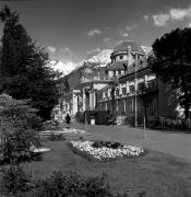 Kurhaus Meran (Positivo) di Foto Elisabeth Fuchs-Hauffen, Überlingen/Bodensee,Fuchs-Hauffen, Elisabeth (1970/05/01 - 1970/05/31)