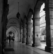 Lauben Bozen (Positivo) di Foto Elisabeth Fuchs-Hauffen, Überlingen/Bodensee,Fuchs-Hauffen, Elisabeth (1979/10/01 - 1979/10/31)