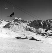 Skifahrer (Positivo) di Foto Elisabeth Fuchs-Hauffen, Überlingen/Bodensee,Fuchs-Hauffen, Elisabeth (1979/02/01 - 1979/02/28)