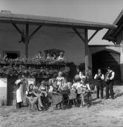 Gasthof (Positivo) di Foto Elisabeth Fuchs-Hauffen, Überlingen/Bodensee,Fuchs-Hauffen, Elisabeth (1971/10/01 - 1971/10/31)