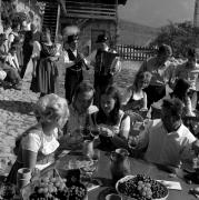 Gasthof (Positivo) di Foto Elisabeth Fuchs-Hauffen, Überlingen/Bodensee,Fuchs-Hauffen, Elisabeth (1971/10/01 - 1971/10/31)