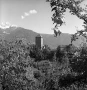 Schloss Tirol (Positivo) di Foto Elisabeth Fuchs-Hauffen, Überlingen/Bodensee,Fuchs-Hauffen, Elisabeth (1974/10/01 - 1974/10/31)
