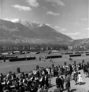 Zuschauer (Positivo) di Foto Elisabeth Fuchs-Hauffen, Überlingen/Bodensee,Fuchs-Hauffen, Elisabeth (1973/05/01 - 1973/05/31)