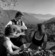 Törggelen (Positivo) di Foto Elisabeth Fuchs-Hauffen, Überlingen/Bodensee,Fuchs-Hauffen, Elisabeth (1966/10/01 - 1966/10/31)