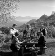 Törggelen (Positivo) di Foto Elisabeth Fuchs-Hauffen, Überlingen/Bodensee,Fuchs-Hauffen, Elisabeth (1966/10/01 - 1966/10/31)