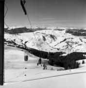 Gondellift Florianilift, Seiseralm (Positivo) di Foto Elisabeth Fuchs-Hauffen, Überlingen/Bodensee,Fuchs-Hauffen, Elisabeth (1970/03/01 - 1970/03/31)
