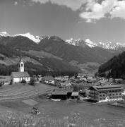 chiesa (Positivo) di Foto Elisabeth Fuchs-Hauffen, Überlingen/Bodensee,Fuchs-Hauffen, Elisabeth (1970/07/01 - 1970/07/31)