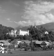 Schloß Ehrenburg (Kiens) (Positivo) di Foto Elisabeth Fuchs-Hauffen, Überlingen/Bodensee,Fuchs-Hauffen, Elisabeth (1970/07/01 - 1970/07/31)