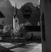 chiesa (Positivo) di Foto Elisabeth Fuchs-Hauffen, Überlingen/Bodensee,Fuchs-Hauffen, Elisabeth (1969/10/01 - 1969/10/31)