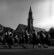 Tänzer (Positivo) di Foto Elisabeth Fuchs-Hauffen, Überlingen/Bodensee,Fuchs-Hauffen, Elisabeth (1975/05/01 - 1975/05/31)