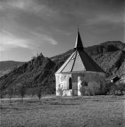 Kapelle bei Klausen (Positivo) di Foto Elisabeth Fuchs-Hauffen, Überlingen/Bodensee,Fuchs-Hauffen, Elisabeth (1969/10/01 - 1969/10/31)