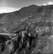 Schloß Karneid (Positivo) di Foto Elisabeth Fuchs-Hauffen, Überlingen/Bodensee,Fuchs-Hauffen, Elisabeth (1977/04/01 - 1977/04/43)