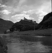Schloß Sigmundskron (Bozen) (Positivo) di Foto Elisabeth Fuchs-Hauffen, Überlingen/Bodensee,Fuchs-Hauffen, Elisabeth (1977/04/01 - 1977/04/43)