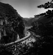 Brennerautobahn (Positivo) di Foto Elisabeth Fuchs-Hauffen, Überlingen/Bodensee,Fuchs-Hauffen, Elisabeth (1975/10/01 - 1975/10/31)