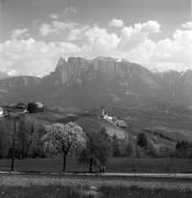 Kirche Ritten Klobenstein St. Nikolaus (Positivo) di Foto Elisabeth Fuchs-Hauffen, Überlingen/Bodensee,Fuchs-Hauffen, Elisabeth (1976/06/01 - 1976/06/63)