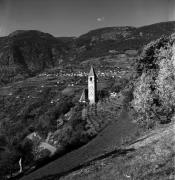 Kirche Lajen-Ried St. Katharina (Positivo) di Foto Elisabeth Fuchs-Hauffen, Überlingen/Bodensee,Fuchs-Hauffen, Elisabeth (1975/10/01 - 1975/10/31)