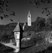 Kirche Lajen-Ried St. Katharina (Positivo) di Foto Elisabeth Fuchs-Hauffen, Überlingen/Bodensee,Fuchs-Hauffen, Elisabeth (1975/10/01 - 1975/10/31)