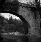 Brücke Steinerner Steg/Römersteg Meran (Positivo) di Foto Elisabeth Fuchs-Hauffen, Überlingen/Bodensee,Fuchs-Hauffen, Elisabeth (1977/04/01 - 1977/04/43)