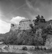 Schloß Runkelstein (Positivo) di Foto Elisabeth Fuchs-Hauffen, Überlingen/Bodensee,Fuchs-Hauffen, Elisabeth (1977/04/01 - 1977/04/43)