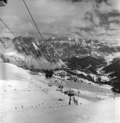 Wintersport: Skifahren (Positivo) di Foto Elisabeth Fuchs-Hauffen, Überlingen/Bodensee,Fuchs-Hauffen, Elisabeth (1977/03/01 - 1977/03/31)