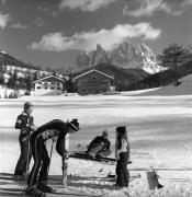 famiglia (Positivo) di Foto Elisabeth Fuchs-Hauffen, Überlingen/Bodensee,Fuchs-Hauffen, Elisabeth (1977/03/01 - 1977/03/31)