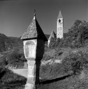 chiesa (Positivo) di Foto Elisabeth Fuchs-Hauffen, Überlingen/Bodensee,Fuchs-Hauffen, Elisabeth (1977/10/01 - 1977/10/31)