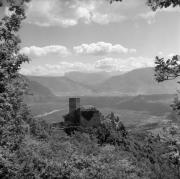 Schloß Hocheppan/Castel Appiano (Positivo) di Foto Elisabeth Fuchs-Hauffen, Überlingen/Bodensee,Fuchs-Hauffen, Elisabeth (1968/06/01 - 1968/06/63)