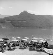 Lido Kalterer See (Positivo) di Foto Elisabeth Fuchs-Hauffen, Überlingen/Bodensee,Fuchs-Hauffen, Elisabeth (1970/07/01 - 1970/07/31)