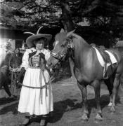 Pferderennen (Positivo) di Foto Elisabeth Fuchs-Hauffen, Überlingen/Bodensee,Fuchs-Hauffen, Elisabeth (1969/04/01 - 1969/04/43)
