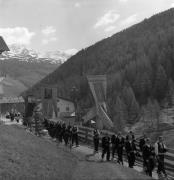 Fronleichnam (Positivo) di Foto Elisabeth Fuchs-Hauffen, Überlingen/Bodensee,Fuchs-Hauffen, Elisabeth (1970/06/01 - 1970/06/63)