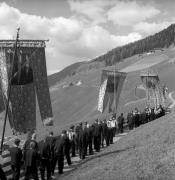 Fronleichnam (Positivo) di Foto Elisabeth Fuchs-Hauffen, Überlingen/Bodensee,Fuchs-Hauffen, Elisabeth (1970/06/01 - 1970/06/63)