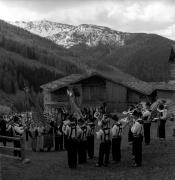 Fronleichnam (Positivo) di Foto Elisabeth Fuchs-Hauffen, Überlingen/Bodensee,Fuchs-Hauffen, Elisabeth (1970/06/01 - 1970/06/63)