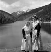 costume tradizionale (Positivo) di Foto Elisabeth Fuchs-Hauffen, Überlingen/Bodensee,Fuchs-Hauffen, Elisabeth (1970/06/01 - 1970/06/63)