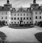 Schloß Wolfsthurn (Ratschings) (Positivo) di Foto Elisabeth Fuchs-Hauffen, Überlingen/Bodensee,Fuchs-Hauffen, Elisabeth (1970/10/01 - 1970/10/31)