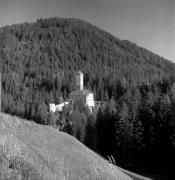 Schloß Welsberg (Pustertal) (Positivo) di Foto Elisabeth Fuchs-Hauffen, Überlingen/Bodensee,Fuchs-Hauffen, Elisabeth (1970/10/01 - 1970/10/31)