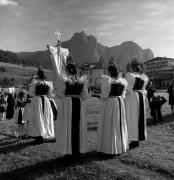 costume tradizionale (Positivo) di Foto Elisabeth Fuchs-Hauffen, Überlingen/Bodensee,Fuchs-Hauffen, Elisabeth (1970/10/01 - 1970/10/31)