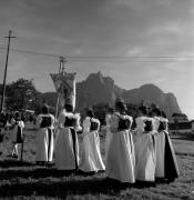 costume tradizionale (Positivo) di Foto Elisabeth Fuchs-Hauffen, Überlingen/Bodensee,Fuchs-Hauffen, Elisabeth (1970/10/01 - 1970/10/31)
