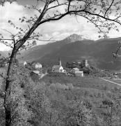 Schloß Mayenburg (Lana) (Positivo) di Foto Elisabeth Fuchs-Hauffen, Überlingen/Bodensee,Fuchs-Hauffen, Elisabeth (1970/05/01 - 1970/05/31)