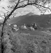 Schloß Mayenburg (Lana) (Positivo) di Foto Elisabeth Fuchs-Hauffen, Überlingen/Bodensee,Fuchs-Hauffen, Elisabeth (1970/05/01 - 1970/05/31)