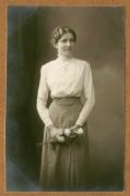 ritratto di donna (Positivo) di Broch, Anton (1915/04/22 - 1915/04/22)