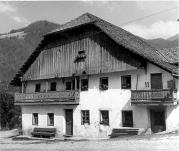 Bauernhof Rasen-Antholz-Antholzertal (Positivo) di Foto Elisabeth Fuchs-Hauffen, Überlingen/Bodensee,Fuchs-Hauffen, Elisabeth (1969/07/01 - 1969/07/31)