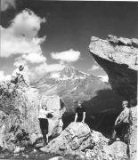 Wanderer/Ausflügler (Positivo) di Foto Elisabeth Fuchs-Hauffen, Überlingen/Bodensee,Fuchs-Hauffen, Elisabeth (1968/07/01 - 1968/07/31)