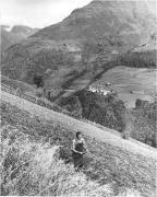 Bergbauernhof (Positivo) di Foto Elisabeth Fuchs-Hauffen, Überlingen/Bodensee,Fuchs-Hauffen, Elisabeth (1977/10/01 - 1977/10/03)