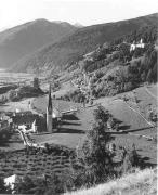 Kloster Benediktiner Marienberg Burgeis (Positivo) di Foto Elisabeth Fuchs-Hauffen, Überlingen/Bodensee,Fuchs-Hauffen, Elisabeth (1969/06/01 - 1969/06/63)