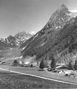 Bauernhof Prettau (Positivo) di Foto Elisabeth Fuchs-Hauffen, Überlingen/Bodensee,Fuchs-Hauffen, Elisabeth (1970/05/01 - 1970/05/31)