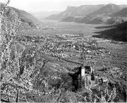 Schloss Tirol (Positivo) di Foto Elisabeth Fuchs-Hauffen, Überlingen/Bodensee,Fuchs-Hauffen, Elisabeth (1970/06/01 - 1970/06/63)