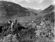 Schloss Tirol (Positivo) di Foto Elisabeth Fuchs-Hauffen, Überlingen/Bodensee,Fuchs-Hauffen, Elisabeth (1970/10/01 - 1970/10/31)